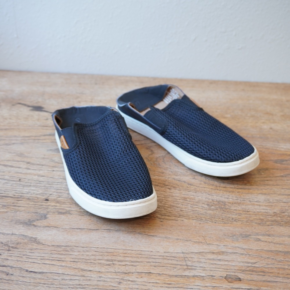 OluKai Women's Size 7.5 Pehuea Slip On Sneakers Navy Excellent Mesh Drop-In Heel